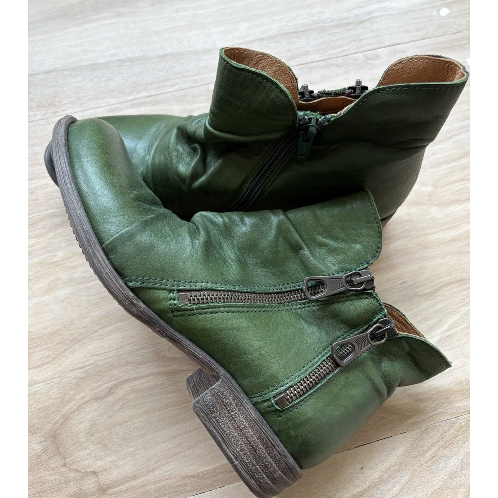 Miz Mooz Logic Rouched Green Leather Ankle Boots Zipper Size 6 Moto Urban Casual - Picture 9 of 9